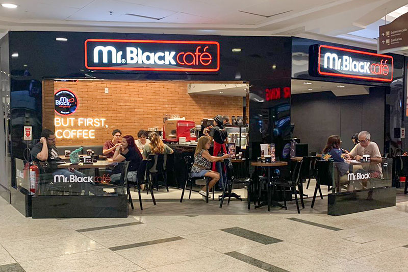 Por que investir em uma franquia de alimentação Mr Black Cafe